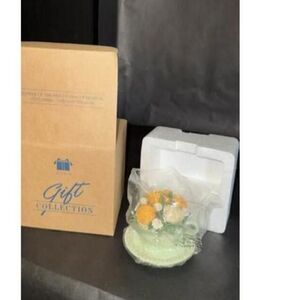 Avon Flower of Month Musical Teacup "November" Chrysanthemum